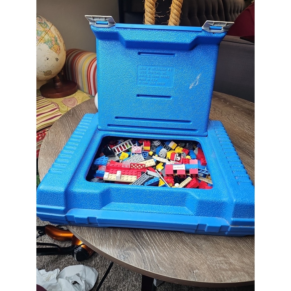 Vintage LEGO 1984 Blue Plastic Carrying Case W/ Blocks Storage Case Made In USA